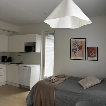 Amazing, Fresh Close To Nature And Jorvi Hospital! Free Parking! Apartment *